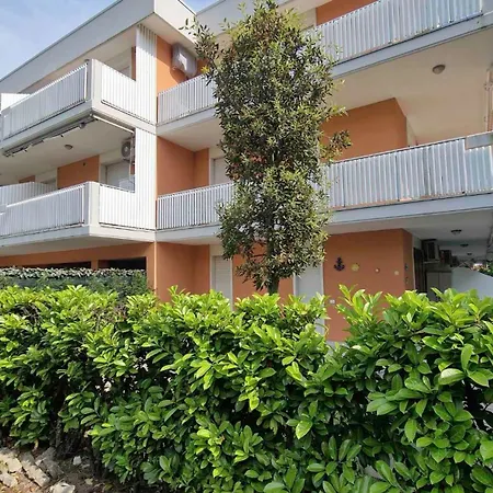 Albatros Pineda Apartamento *