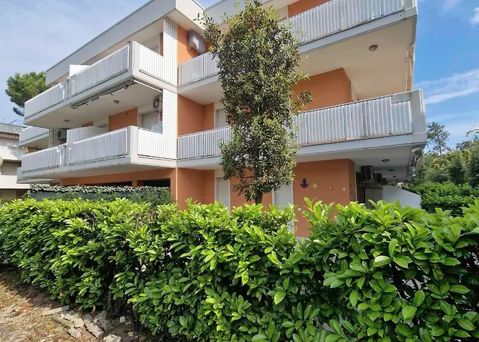 Albatros Pineda Apartment *